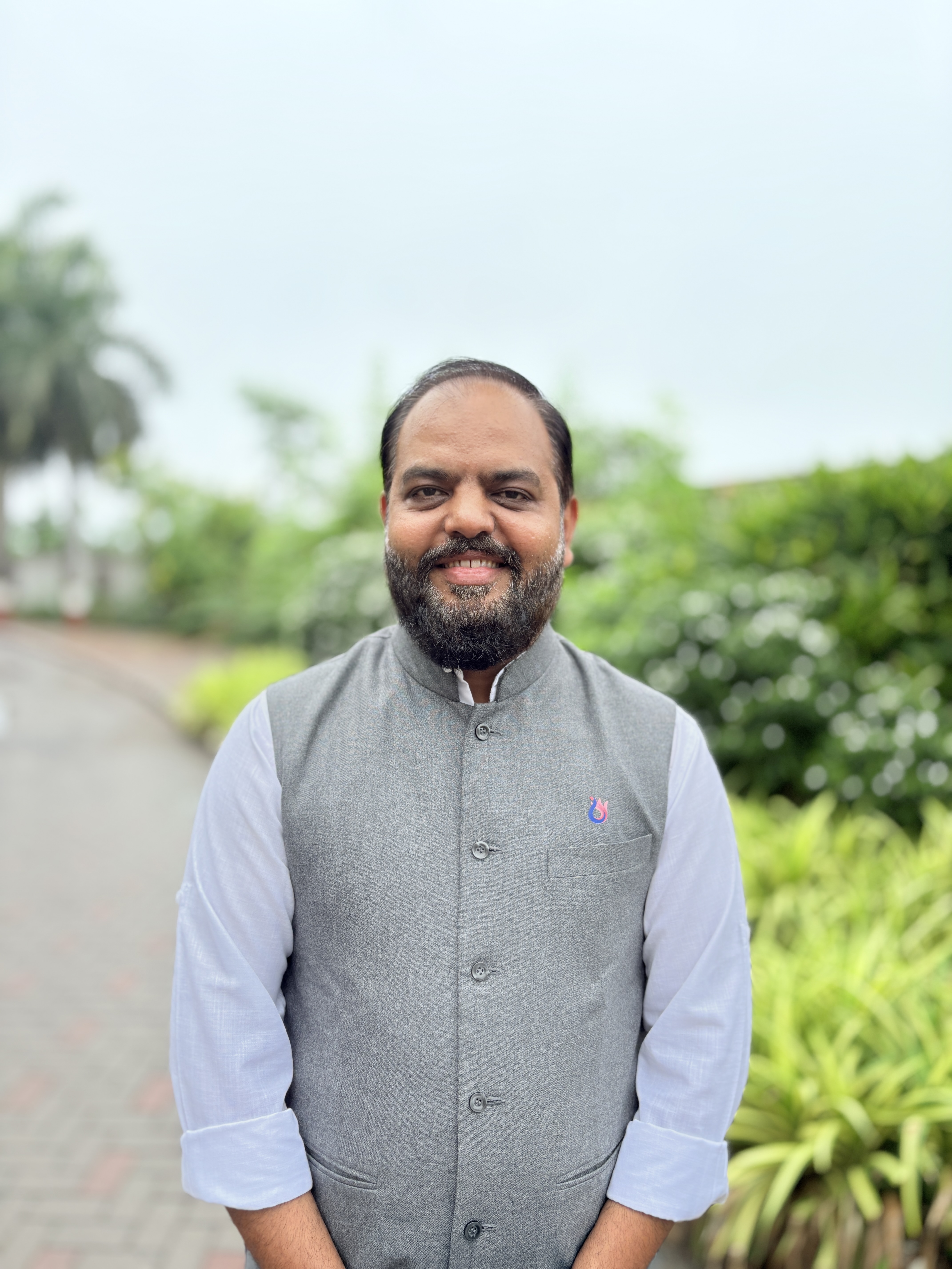 Mr. Vishvendu Bhatt